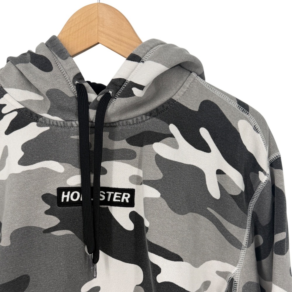 Hollister Mens Camo Pullover Hoodie Gray White Camouflage Logo Sweatshirt Medium